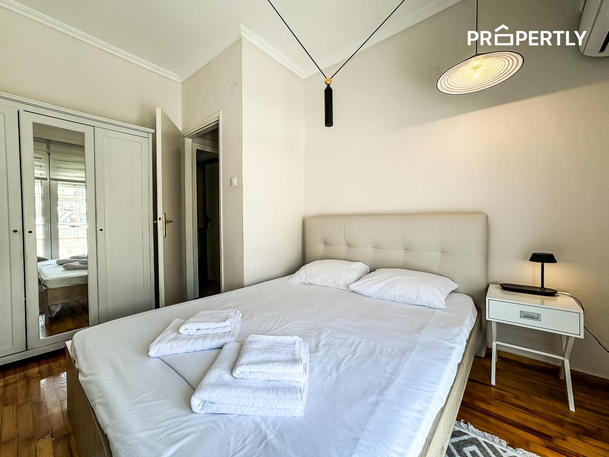 Thea Deluxe Loft Apartment เทสซาโลนิกิ ภายนอก รูปภาพ