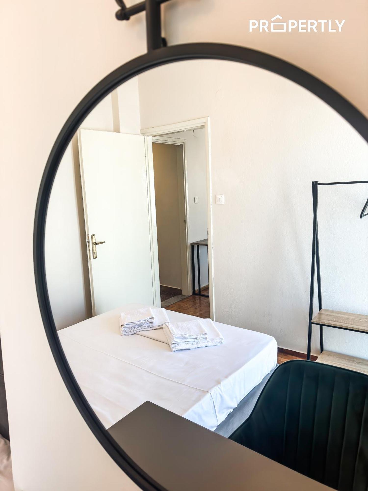 Thea Deluxe Loft Apartment เทสซาโลนิกิ ภายนอก รูปภาพ