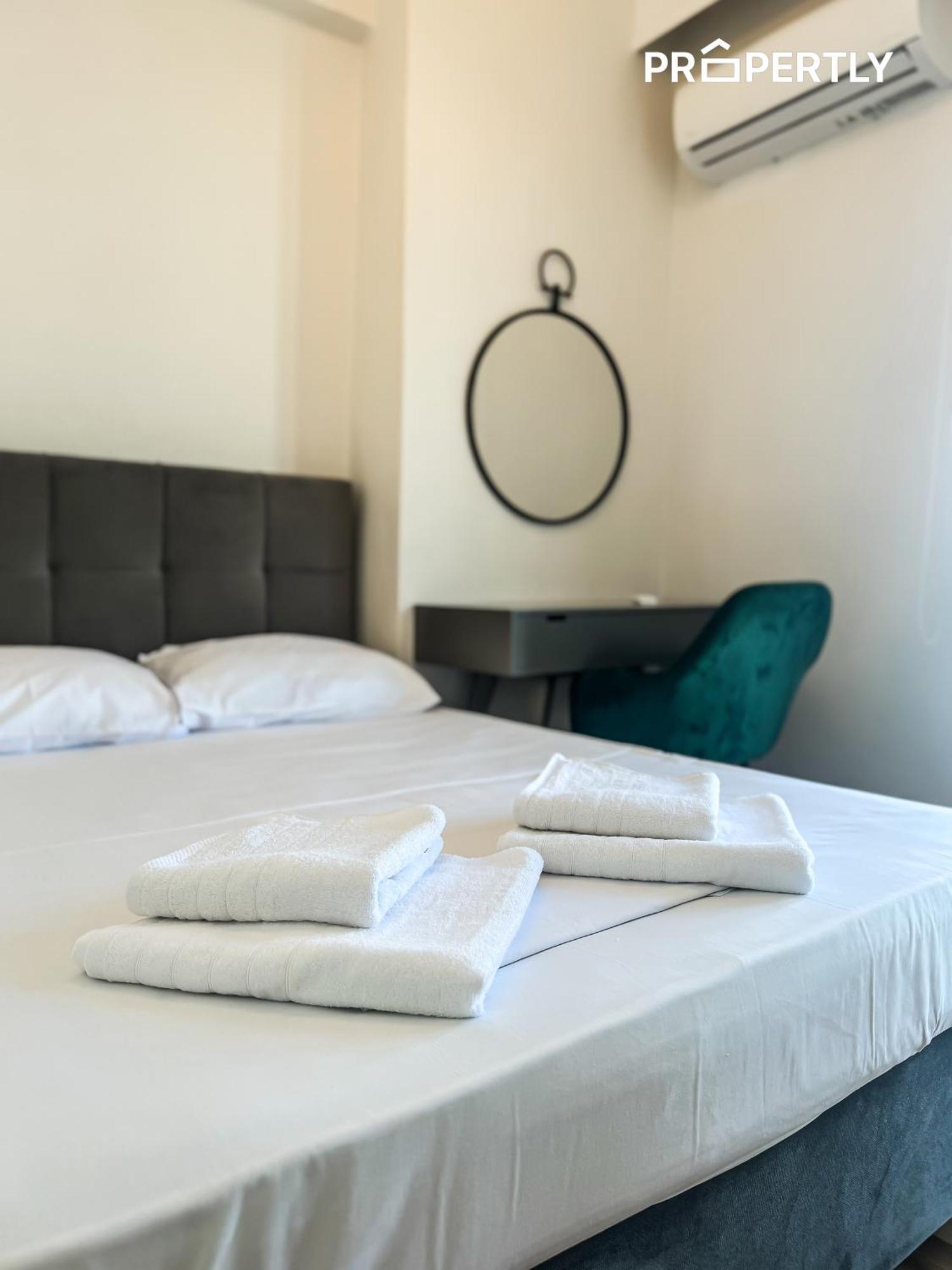 Thea Deluxe Loft Apartment เทสซาโลนิกิ ภายนอก รูปภาพ