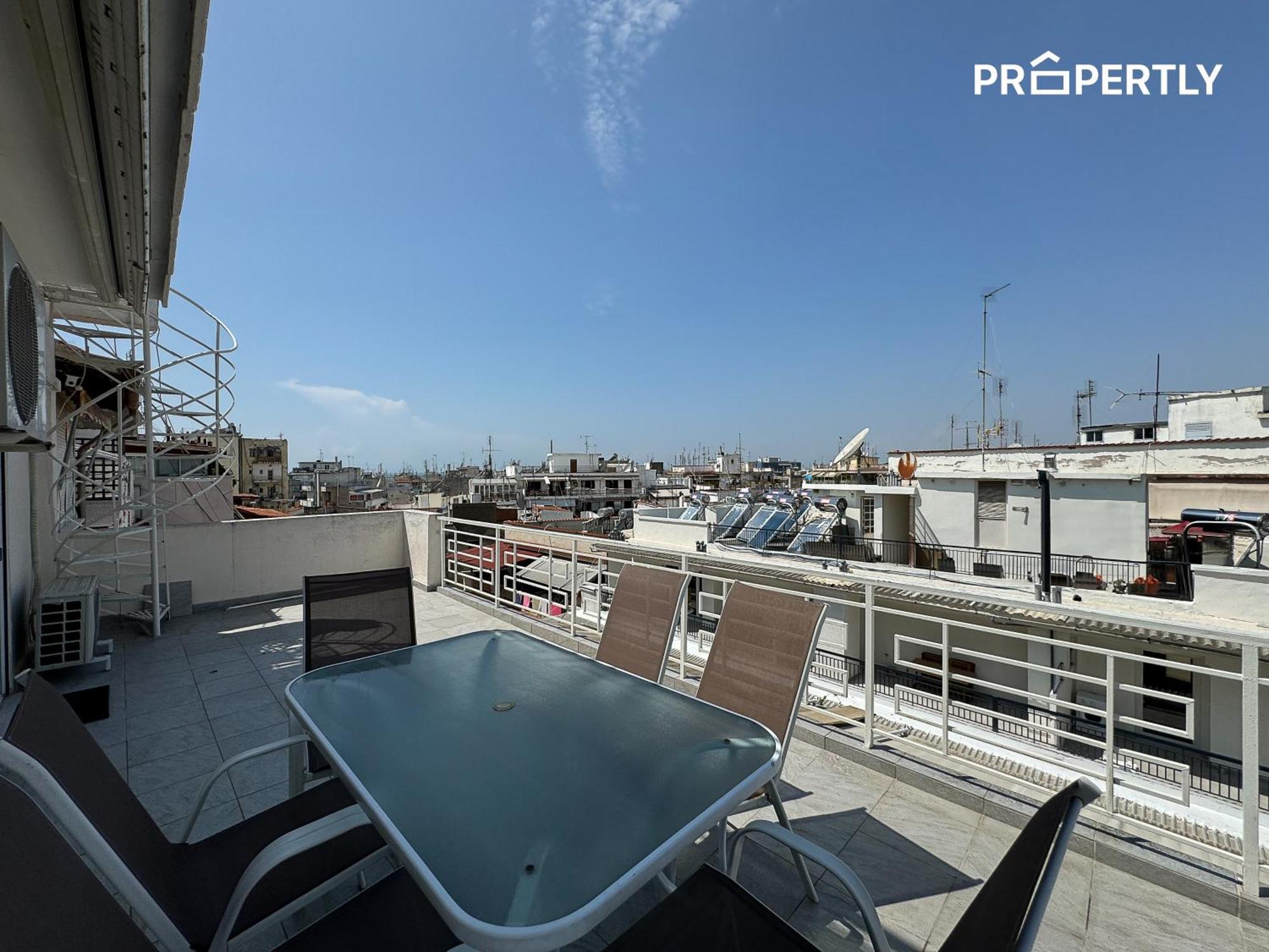 Thea Deluxe Loft Apartment เทสซาโลนิกิ ภายนอก รูปภาพ